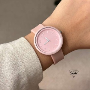 ساعت صفحه گرد مینیمال