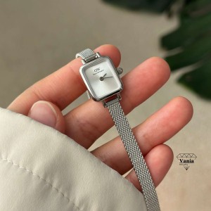 ساعت صفحه ریز