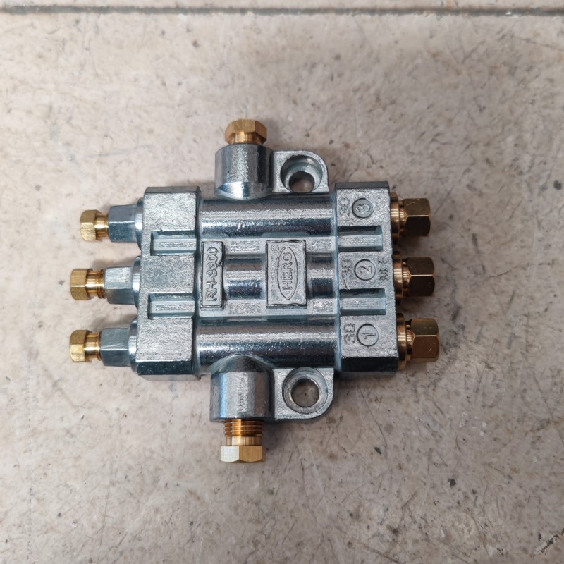 ترمینال روغنکاری 3 راه