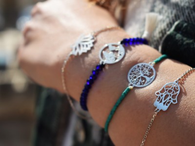 دستبند نقره دست همسا