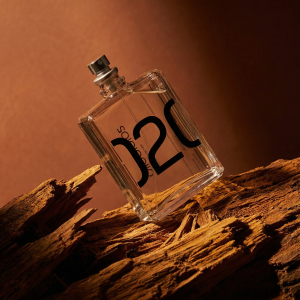 عطر خالص مولکول 02 اسنتریک مولکول شرکت لوزی Escentric Molecules