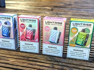 دستگاه یک بار مصرف ۱۸۰۰۰ پاف لایت رایز لاست‌ویپ  | LOST VAPE LIGHT RISE 18K