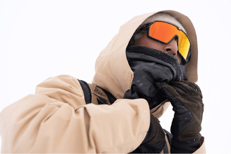 راهنمای انتخاب لباس ورزشی مناسب برای سرما