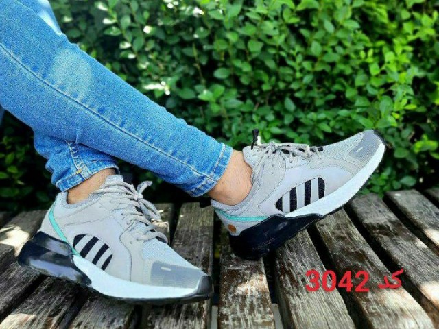 آفر ویژه کفش  مردانه مدل  ادیداس کد 3042 با ارسال رایگان فقط 318000 تومان