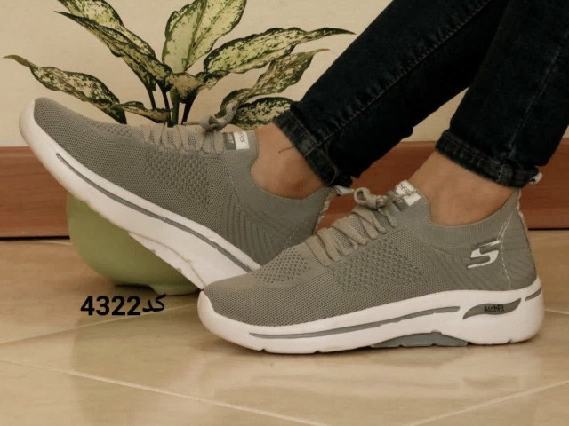 حراج  ویژه  کفش اسپرت و پیاده روی  زنانه مدل اسکیچرز کد ۴۳۲۲ با ارسال رایگان
