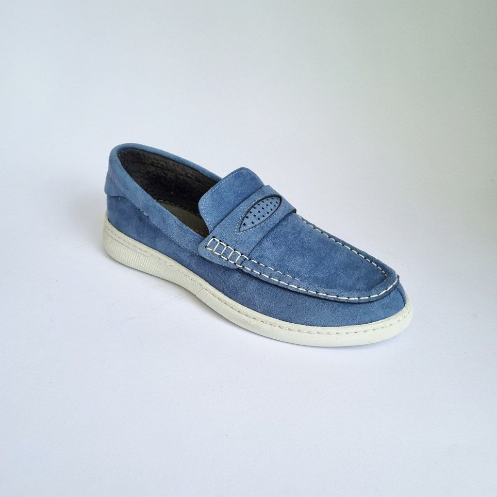 حراج ویژه کفش اسپرت مدل جدید مردانه و پسرانه رنگ مشکی مناسب برای پیاده روی فوق العاده با کیفیت