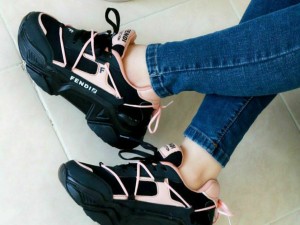 حراج کتونی دخترانه مدل FENDI کد 400