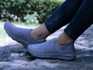 حراج کتونی پیاه روی دخترانه  مدل اسکیچرز  کد 4043  با ارسال رایگان فقط258000 تومان