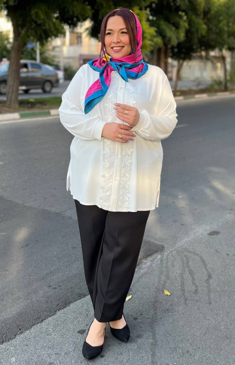 شومیز یقه مردانه الیزه  گیپور دار کد 021