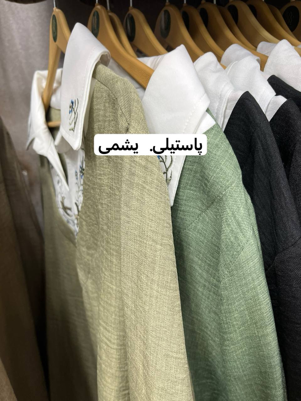 شومیز سایز بزرگ یقه سفید گلدوزی کد 254