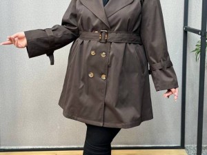 نکات کلیدی برای خرید بارانی سایز بزرگ زنانه