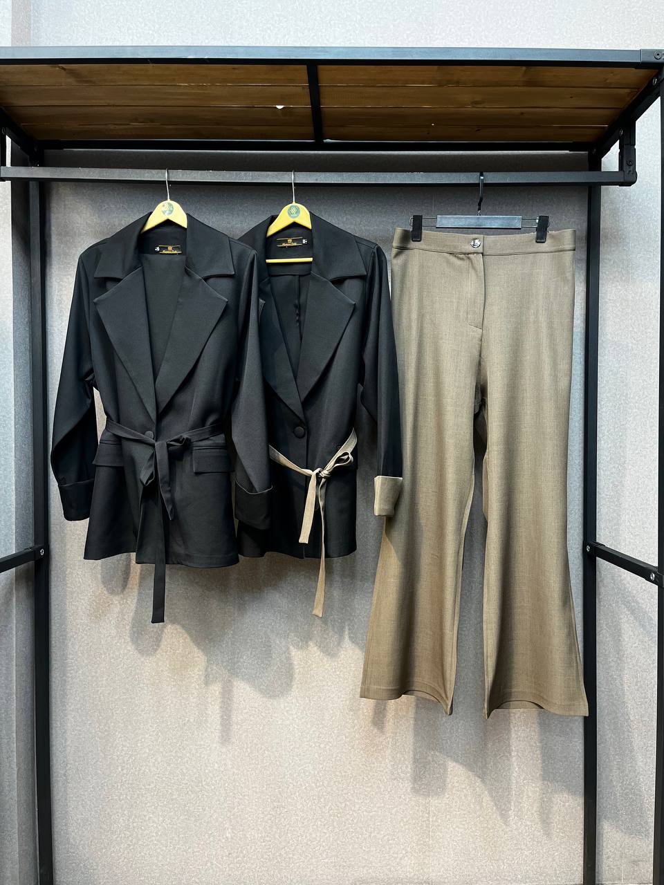 کت و شلوار زنانه سایزبزرگ مدل بزایاق کد 409