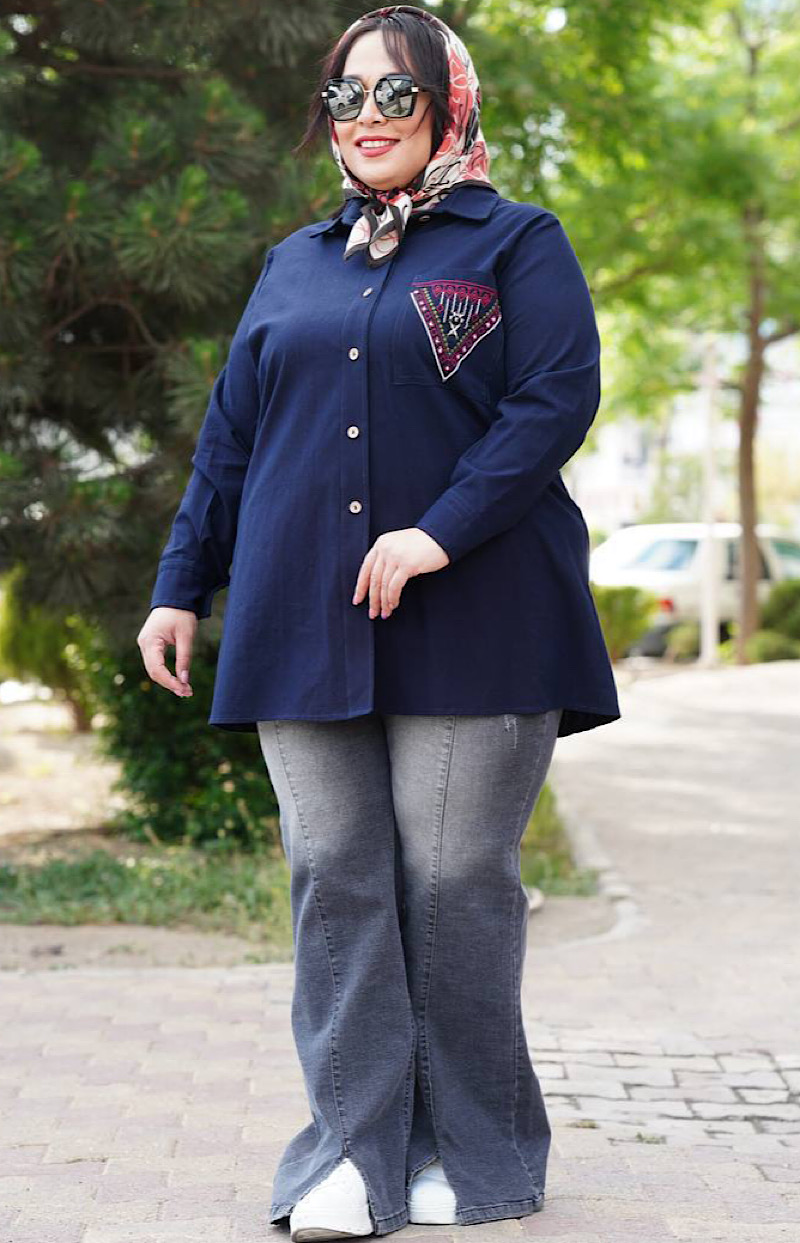 شومیزمانتویی سایزبزرگ گلدوزی مثلث کد 415