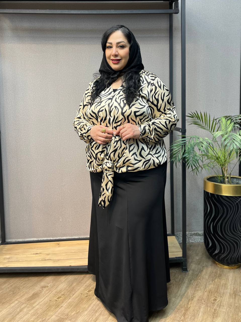 شومیز سایزبزرگ زنانه  مدل جلو سگک 411