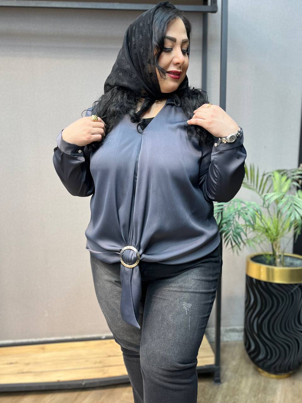 شومیز سایزبزرگ زنانه  مدل جلو سگک 411