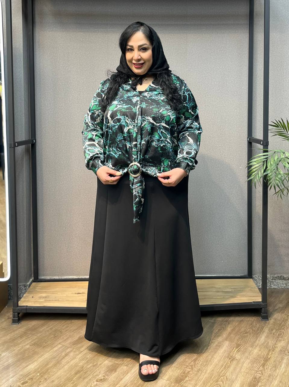 شومیز سایزبزرگ زنانه  مدل جلو سگک 411