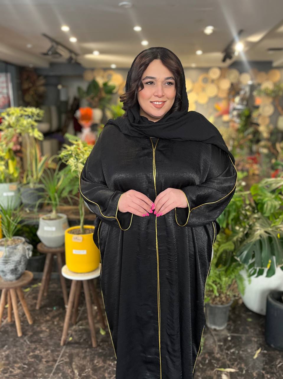 مانتو عبایی دخترانه سایز بزرگ جلو بسته.