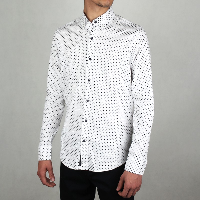 پیراهن مردانه خال خالی