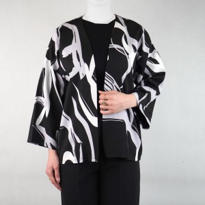 مانتو زنانه آبرنگی طوسی و سفید