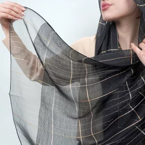 شال زنانه مشکی خط طلایی