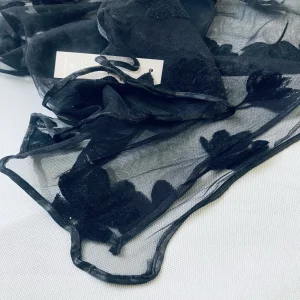 شال زنانه گل‌دار