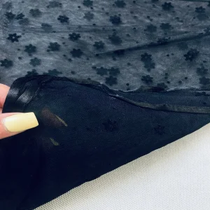 شال زنانه گل‌ریز با طرح برجسته