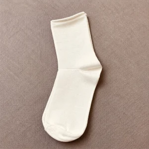 پک ۴ عددی جوراب زنانه پنتی مدل ساده