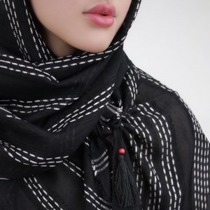 شال زنانه خط چین نخی