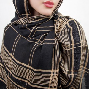 شال زنانه خط دار