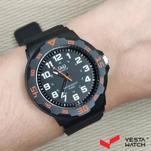 ساعت مچی مردانه کیو اند کیو  Q&Q مدل VR18J008Y