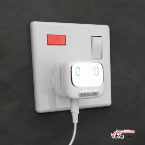 شارژر دیواری GaN هوشمند Powerology Lumix – سفید (مدل AI Power Charger)