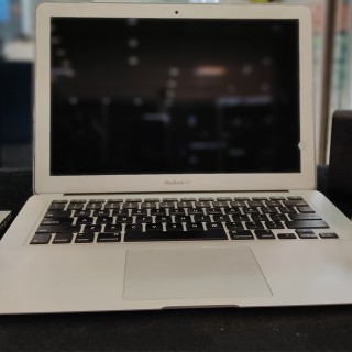 MacBook Air 2019.jpg