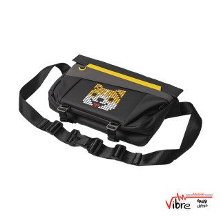 کیف دارای پنل LED مدل Divoom Sling Bag