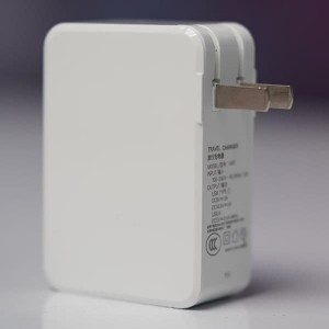 شارژر دیواری سریع مومکس مدل UM7 | شارژ سریع PD 41W