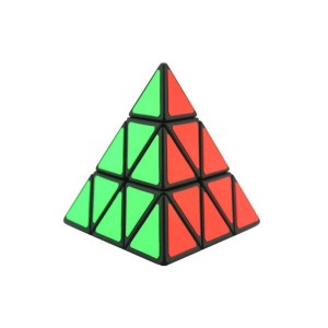 روبیک هرمی مدل 3×3 | طراحی خاص، سرگرم‌کننده و چالش‌برانگیز