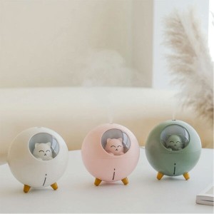 دستگاه بخور و رطوبت ساز سرد Planet Cat Humidifier | نورپردازی ۳ حالته و ۲۲۰ میلی‌لیتر
