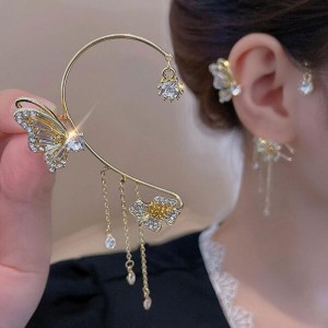 گوشواره لاله گوش آویزدار طرح پروانه