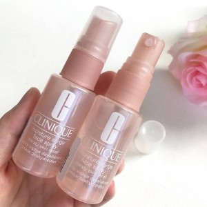 سرم صورت آبرسان هیالورونیک اسید نوتروژینا 15ml (فرانسه)
