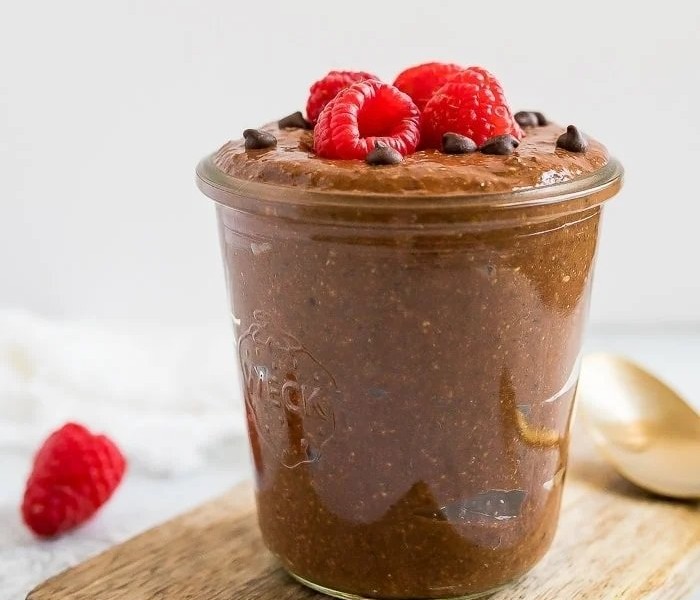 طرز تهیه خوشمزه ترین پودینگ چیا شکلاتی با رسپی دقیق + عکس