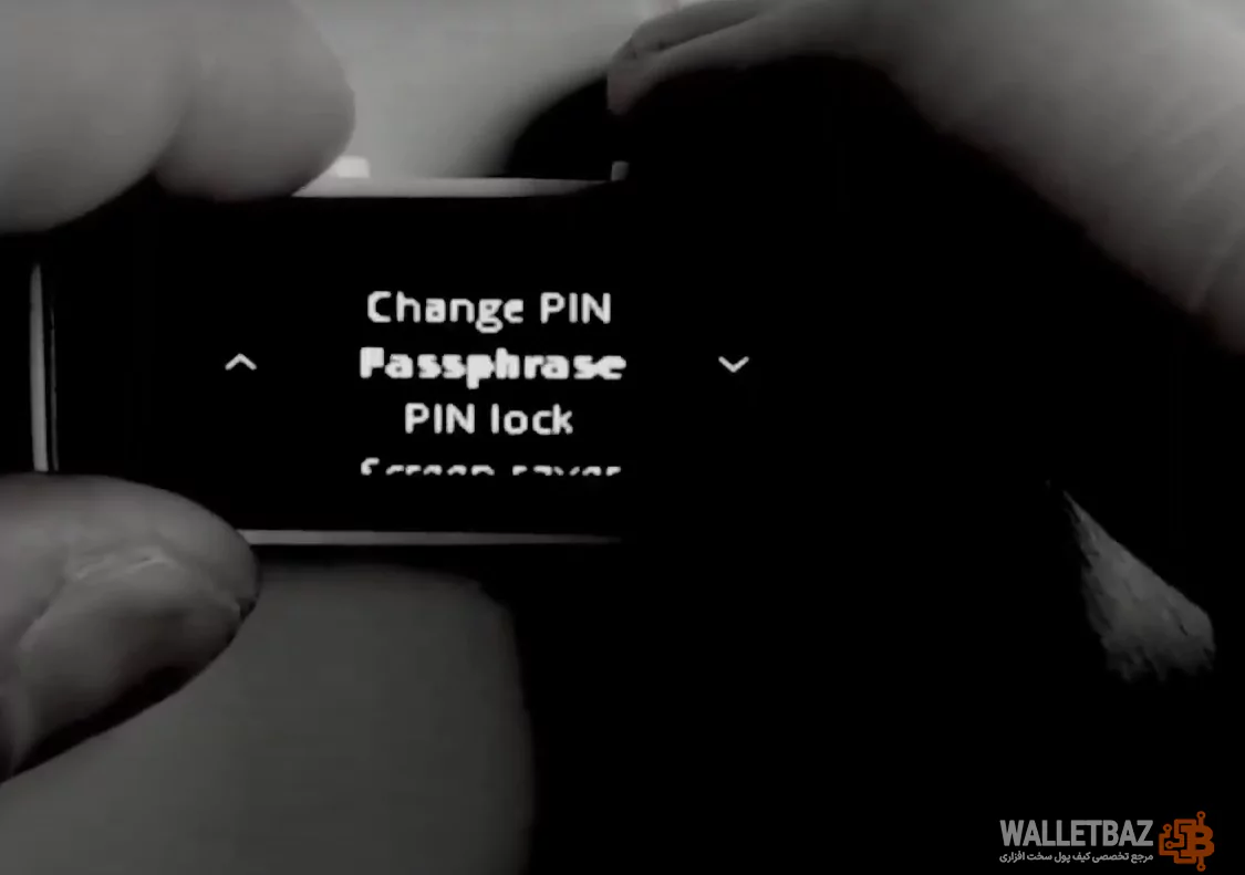بخش Passphrase در کیف پول لجر برای تعیین عبارت عبور
