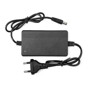 آداپتور ۱۲ ولت ۵ آمپر بین راهی مدل AD-1250 (کیفیت صنعتی)