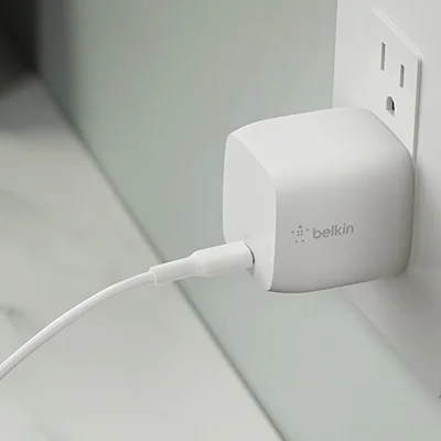 شارژر تایپ سی 30 وات بلکین مدل Belkin BoostCharge USB-C PD GaN 30W