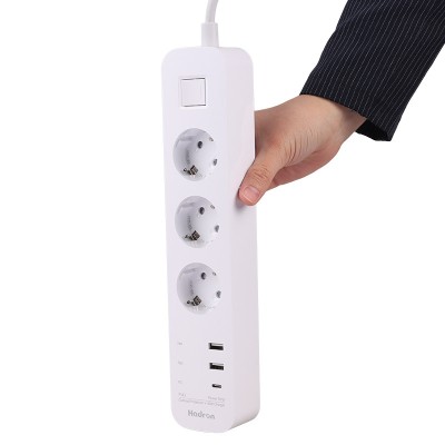 چندراهی هوشمند برق 3 خروجی برق، 1 تایپ سی و 2 یو اس بی (شارژر 30 وات) هادرون مدل Hadron P343 Power Strip + 30W USB Charger