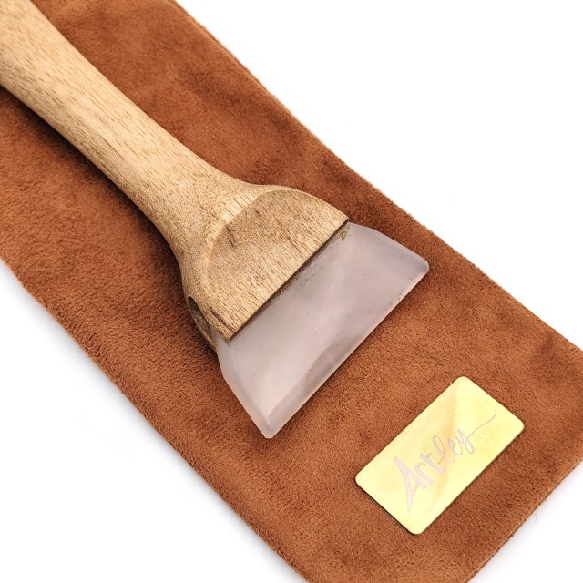 مهره عقیق پهن 8 سانت (کرشمه نگار)