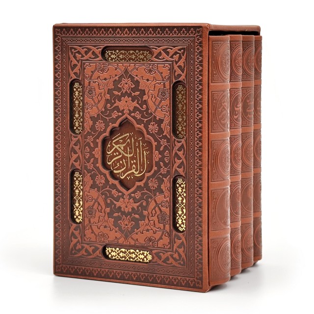 مجموعه 4 جلدی (قرآن، دیوان حافظ، گلستان سعدی، بوستان سعدی)