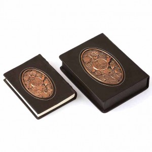 قرآن کلاسیک چرم جعبه دار (نشر چرم نگار)