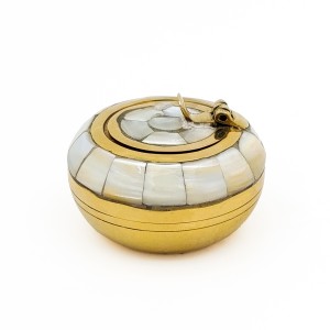 دوات برنجی صدف کوب