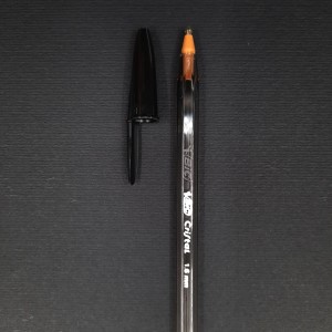 خودکار بیک مشکی 1.6 لارج مخصوص خط تحریری