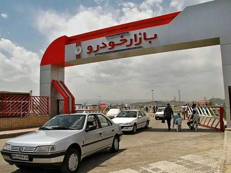 پرواز قیمت پراید و پژو در بازار خودرو