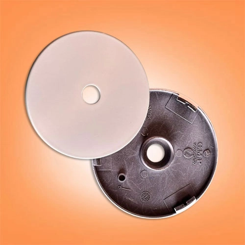 محافظ درب باک بنزین پژو 206 در 4 رنگ مختلف